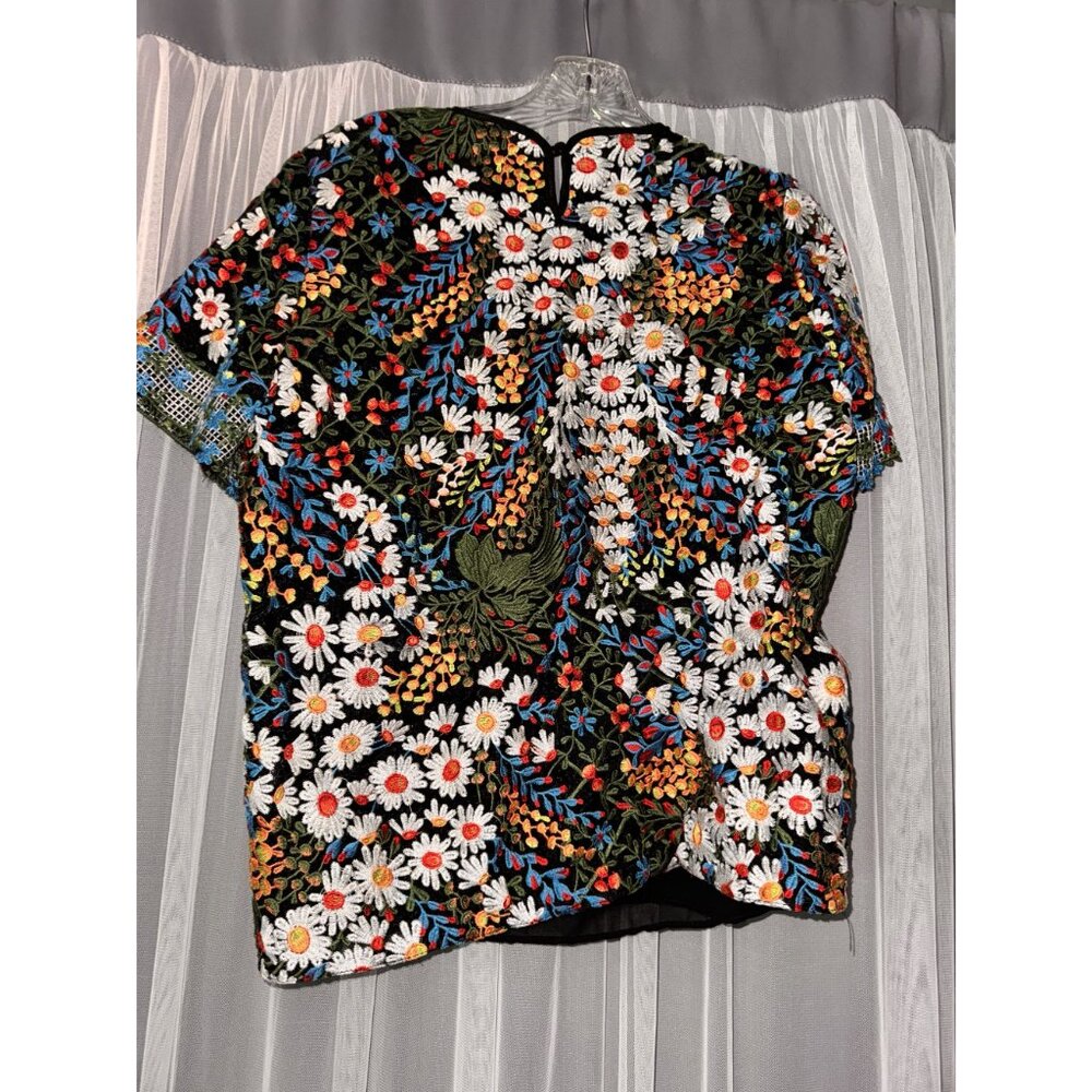 Vintage Midheaven Embroidered Floral Short Sleeve Top - Picture 7 of 10
